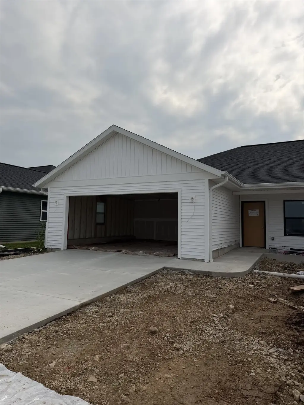 984 Bell Circle, Arlington