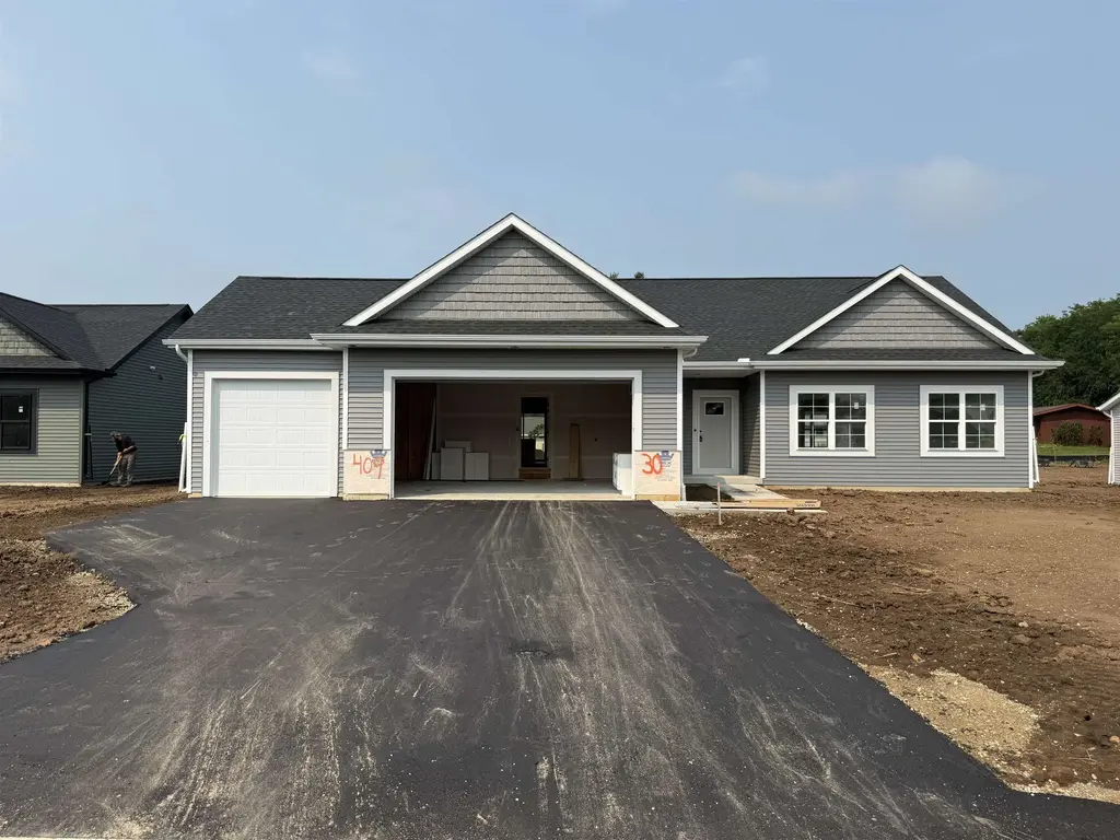 409 Ridge Court, Orfordville