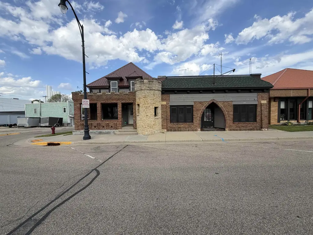244 N Main Street, Monticello