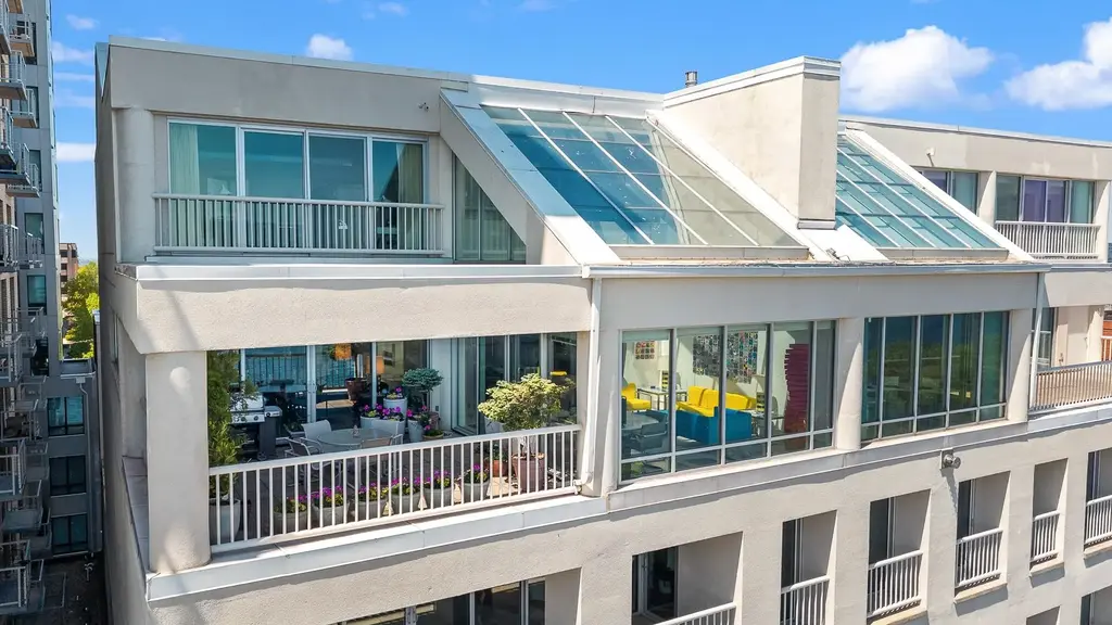 #702 - 155 E Wilson Street, Madison