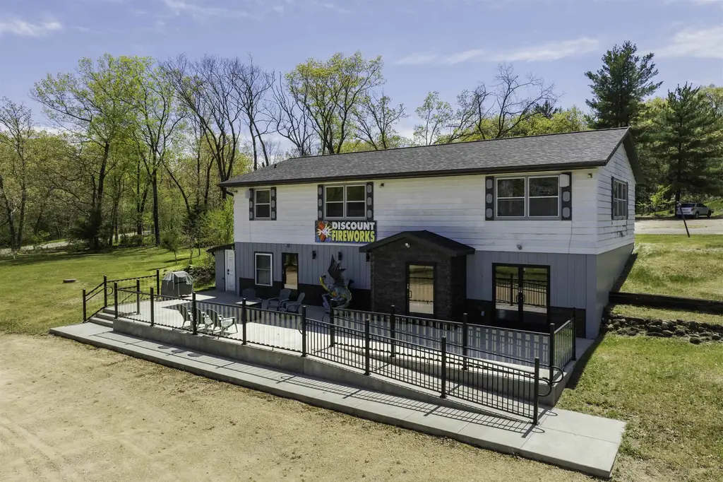 W6313 State Road 23 Road, Packwaukee