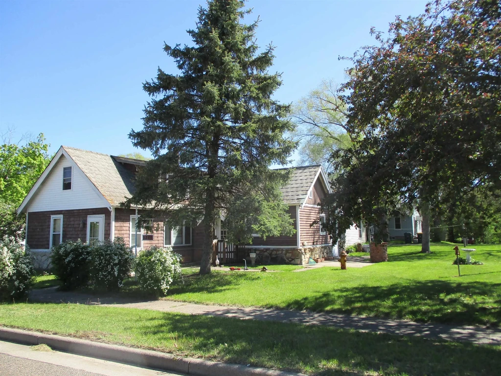 1200 S Beaumont Road, Prairie Du Chien