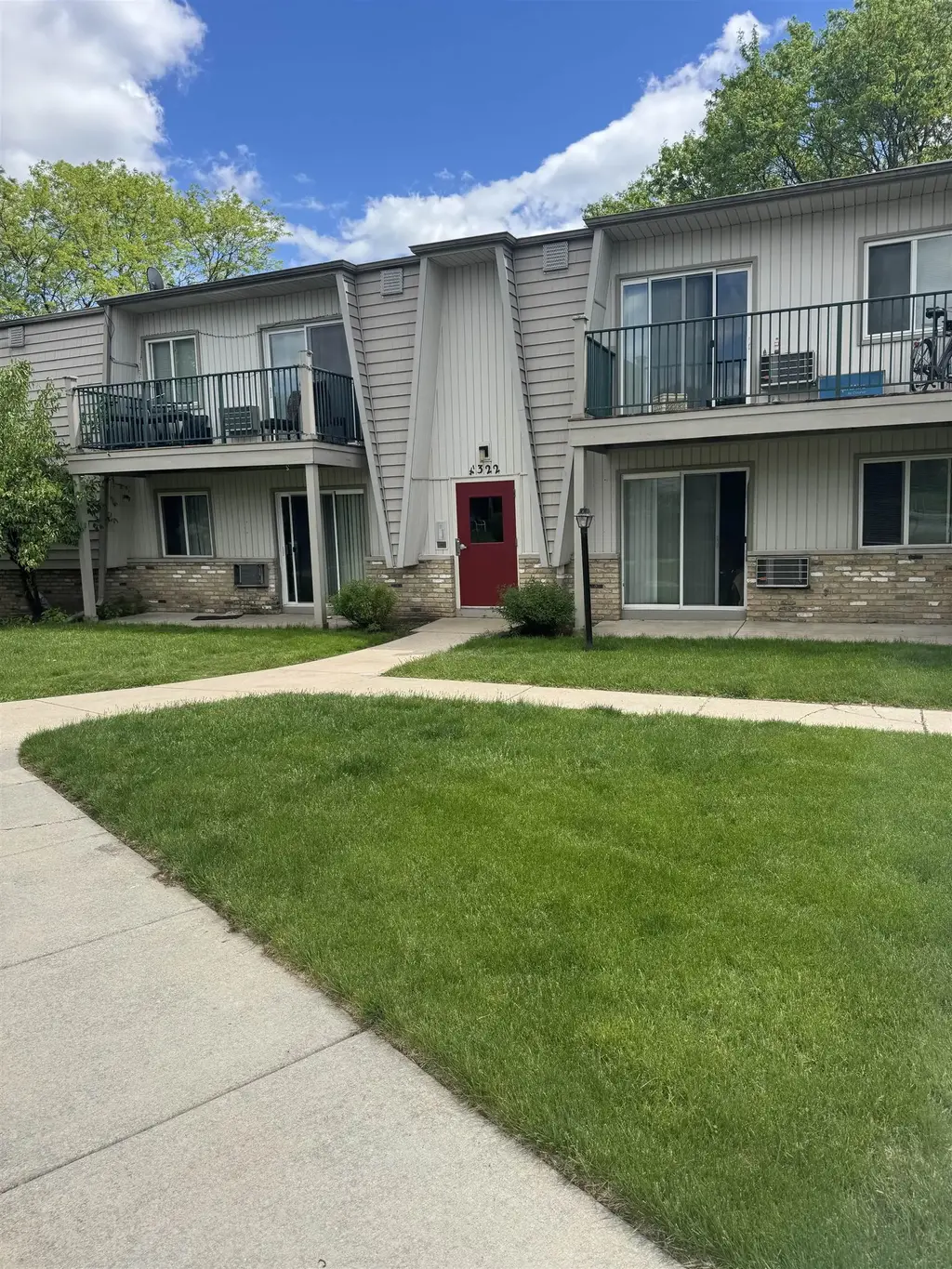 #212 - 4322 Melody Lane, Madison