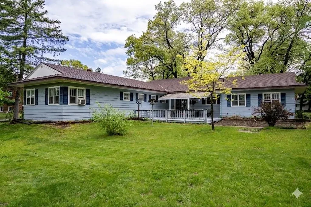 149 S Linden Street, Adams