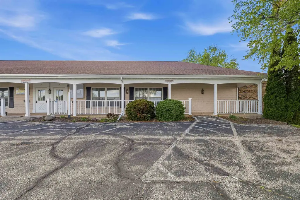 110 Monroe Street, Beaver Dam