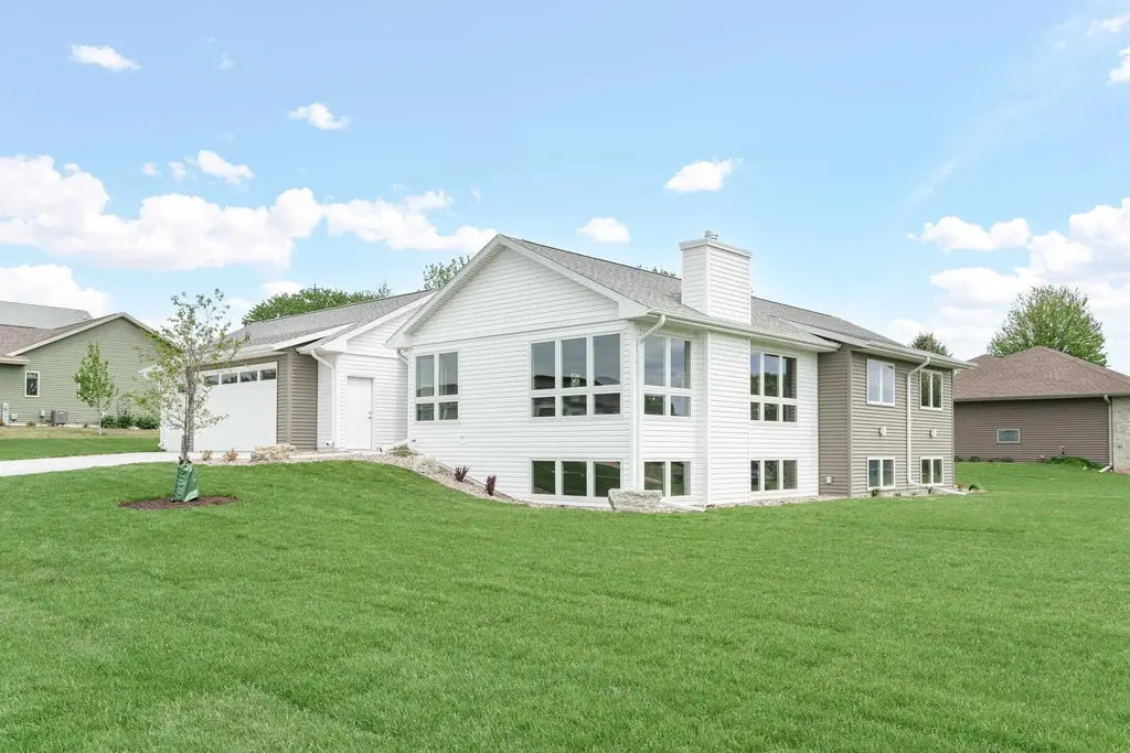 772 N Waveland Road, Janesville