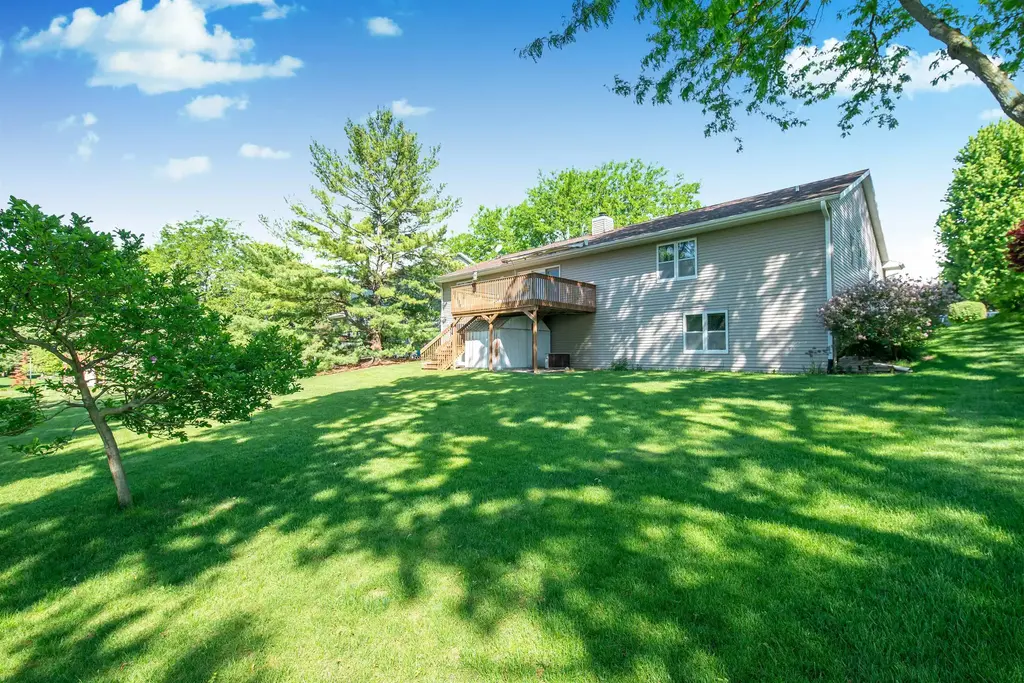 629 W Mohawk Trail, DeForest