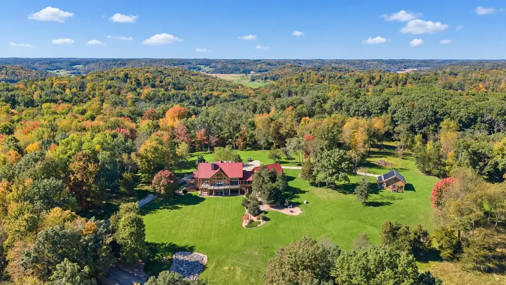 S8295 Dale Road, Franklin