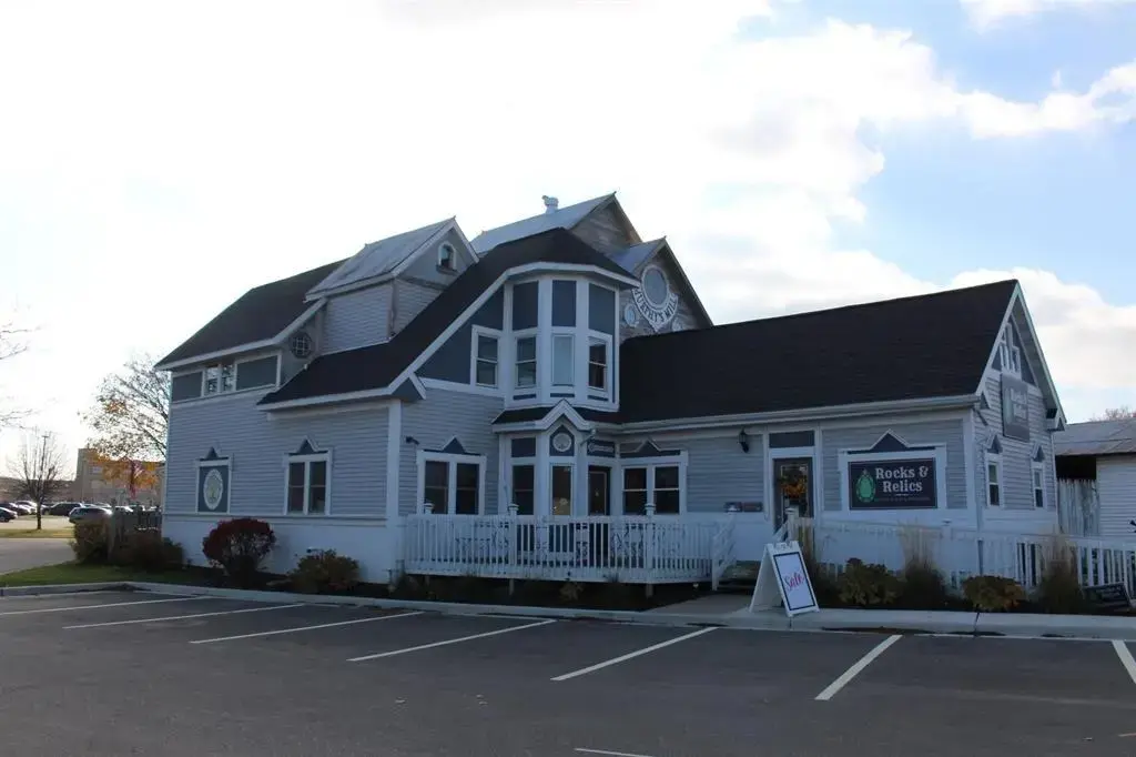105 E 2nd Street, Waunakee