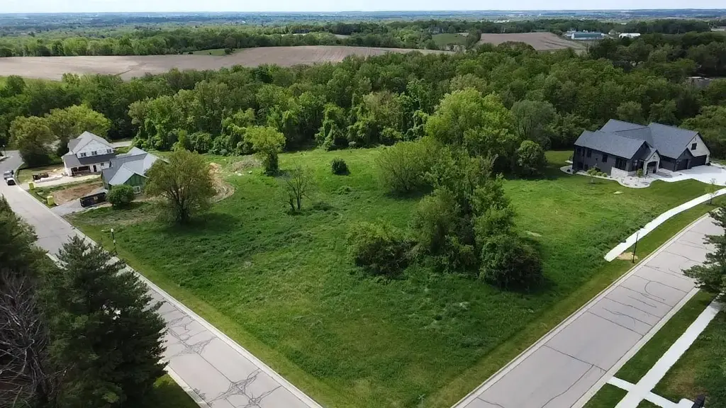 2810 Arbor Ridge Way, Janesville