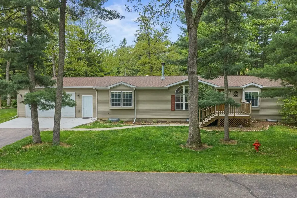 148 Cliffside Drive, Lake Delton