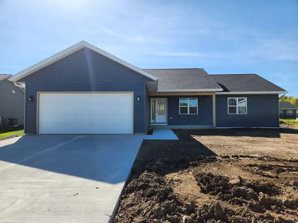 125 Pine Tree Lane, Darien