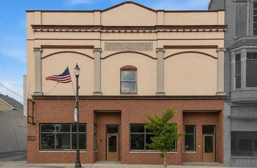 307-309 Dewitt Street, Portage