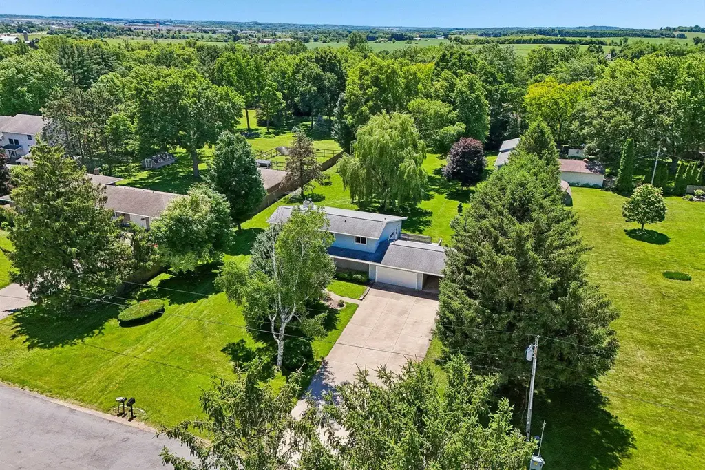 4833 Windsor Prairie Road, Vienna