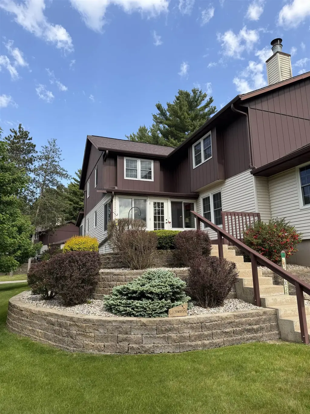 840 Saddle Ridge, Pacific