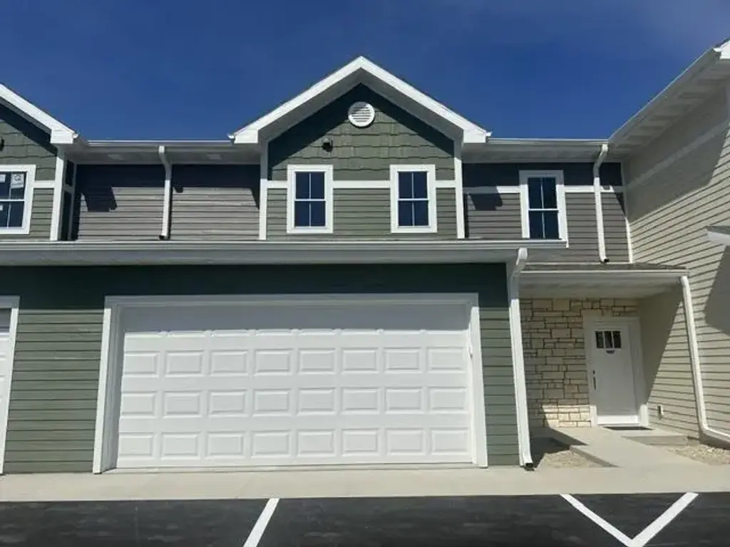 #204 - 200 Settler Drive, Jefferson