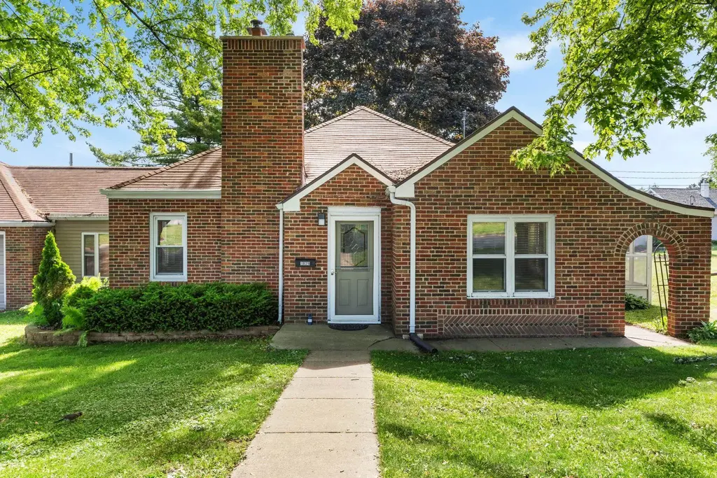 1029 N Bequette Street, Dodgeville