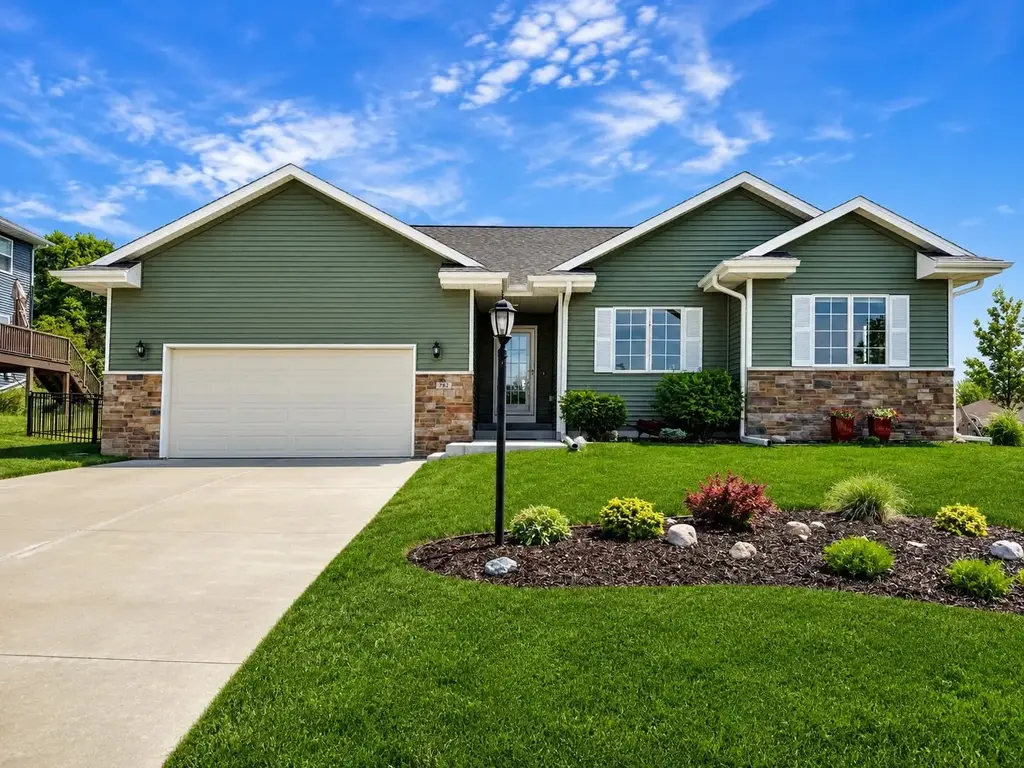 782 N Waveland Road, Janesville