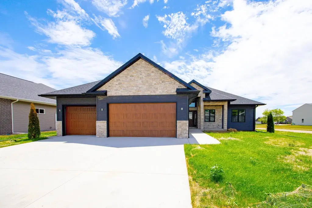 3486 Joshua Drive, Janesville