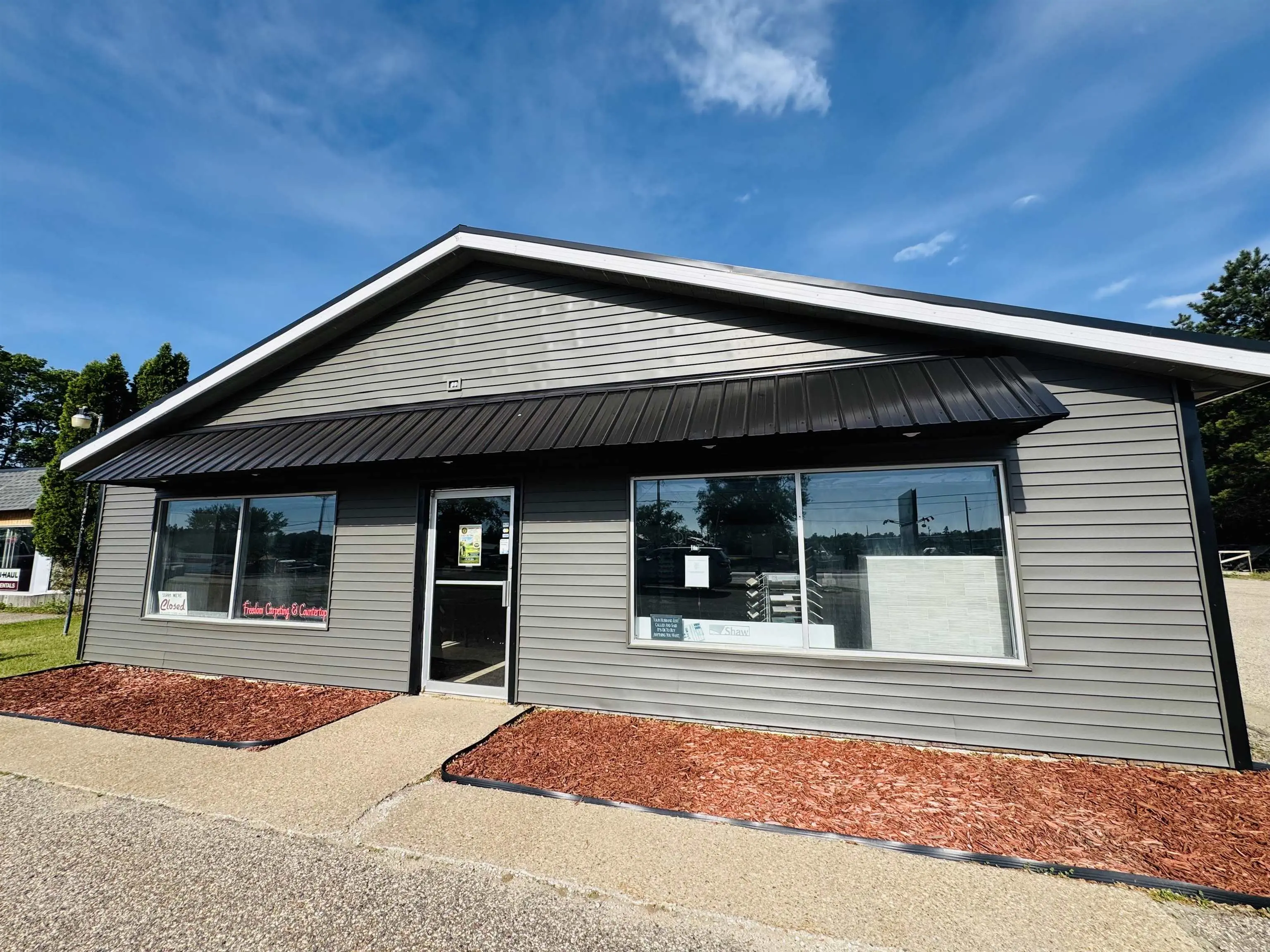 9050 State Highway 13 S, Saratoga