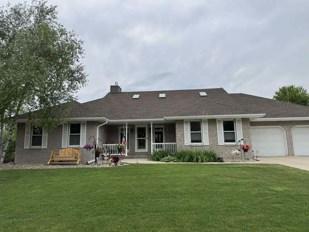 847 Cambridge Drive, Janesville