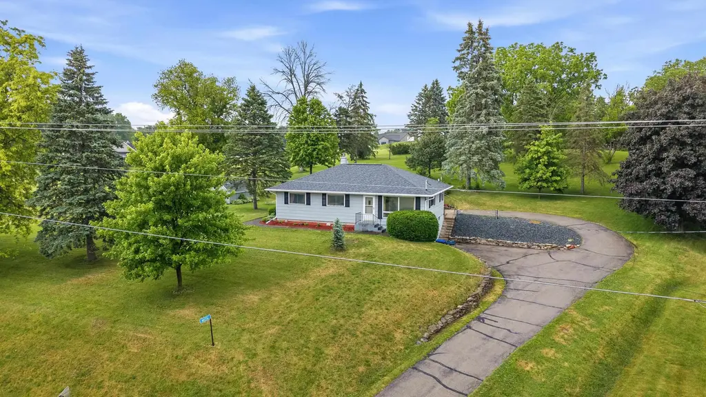 N8236 Wi 33 Road, Beaver Dam