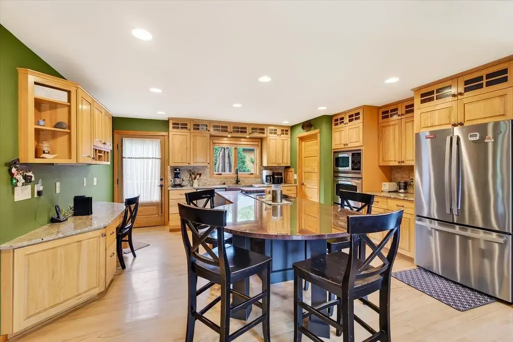 7943 Stagecoach Road, Cross Plains