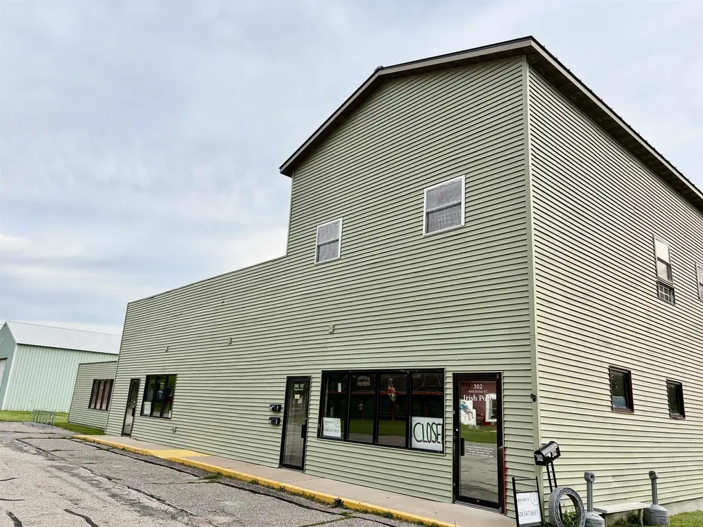 302 Railroad Street, Elroy