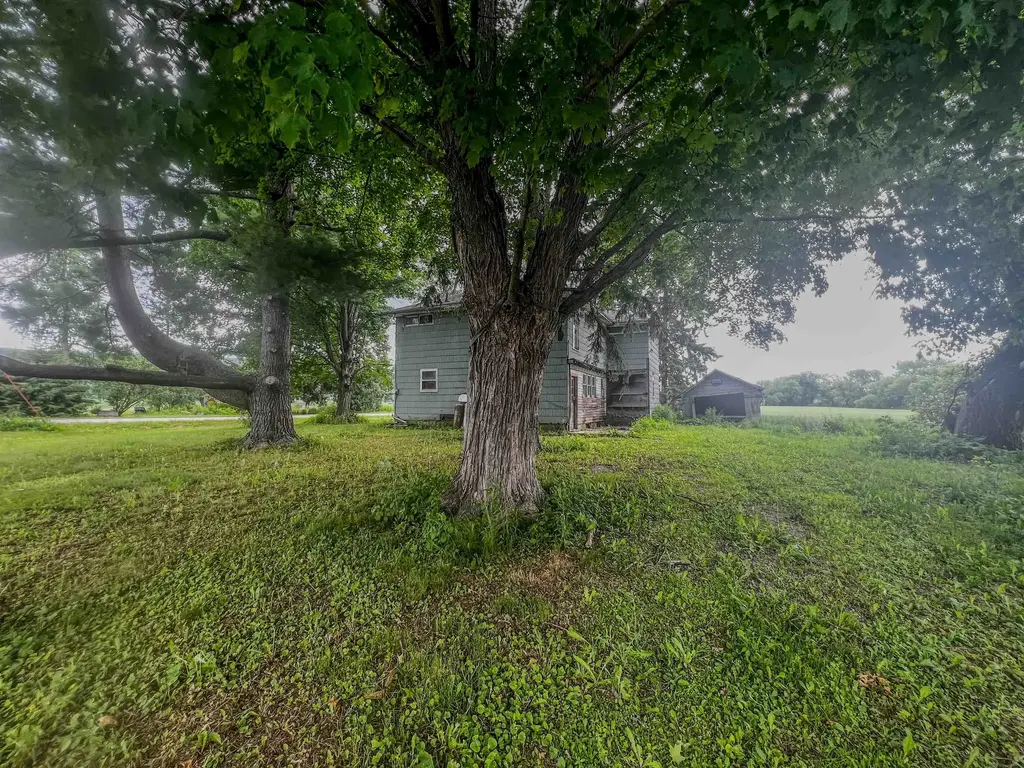 S7321 New Haven Road, Sumpter