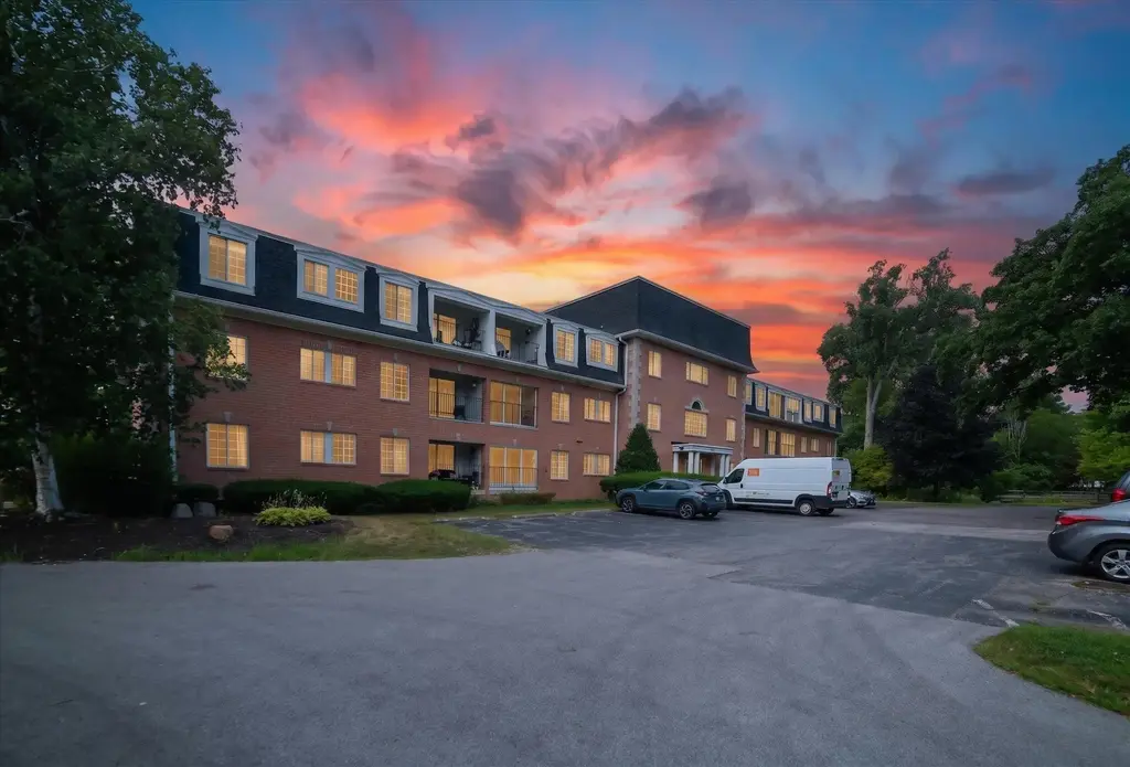 #105 - 12980 W Bluemound Road, Elm Grove