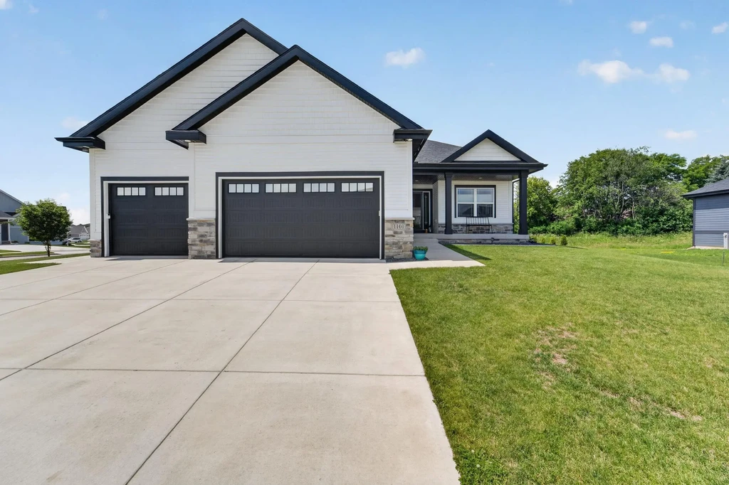 1101 Ballweg Lane, Waunakee