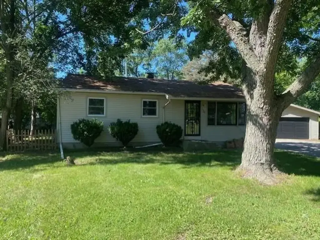 638 E Columbine Drive, Beloit
