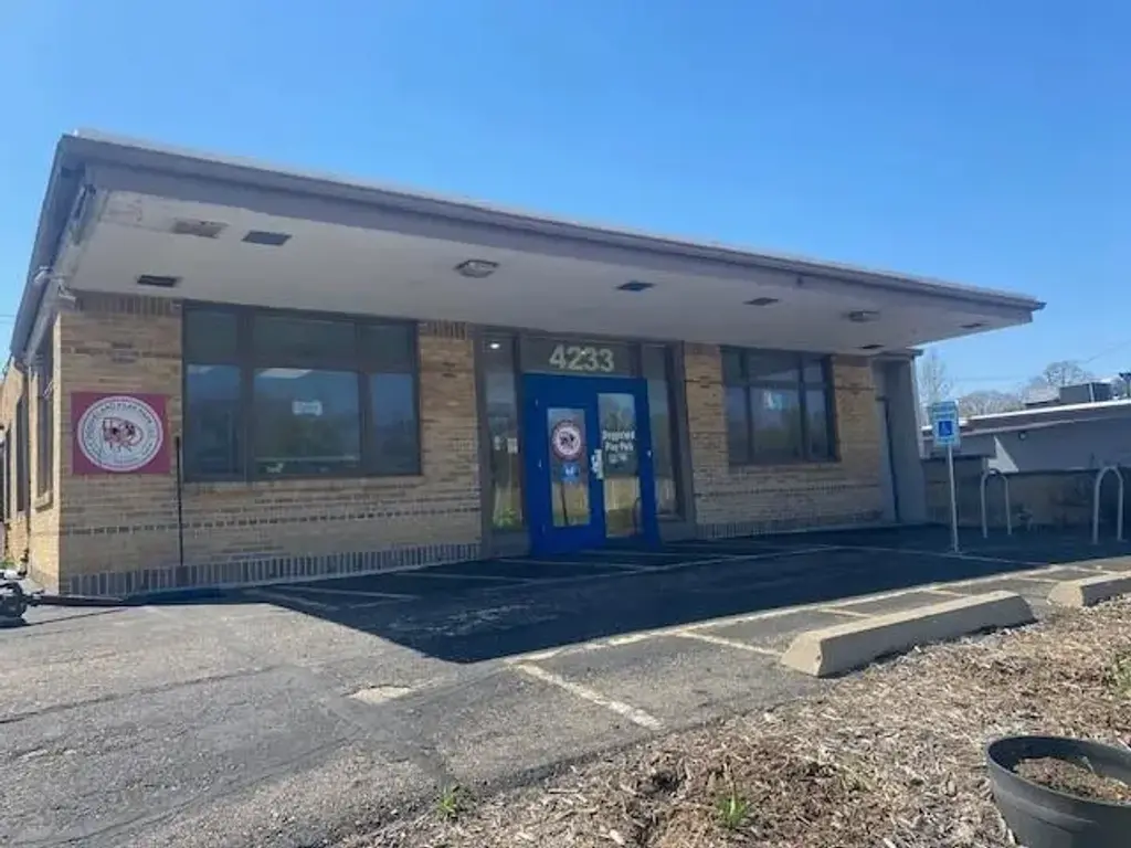 4233 W Beltline Hwy Road, Madison