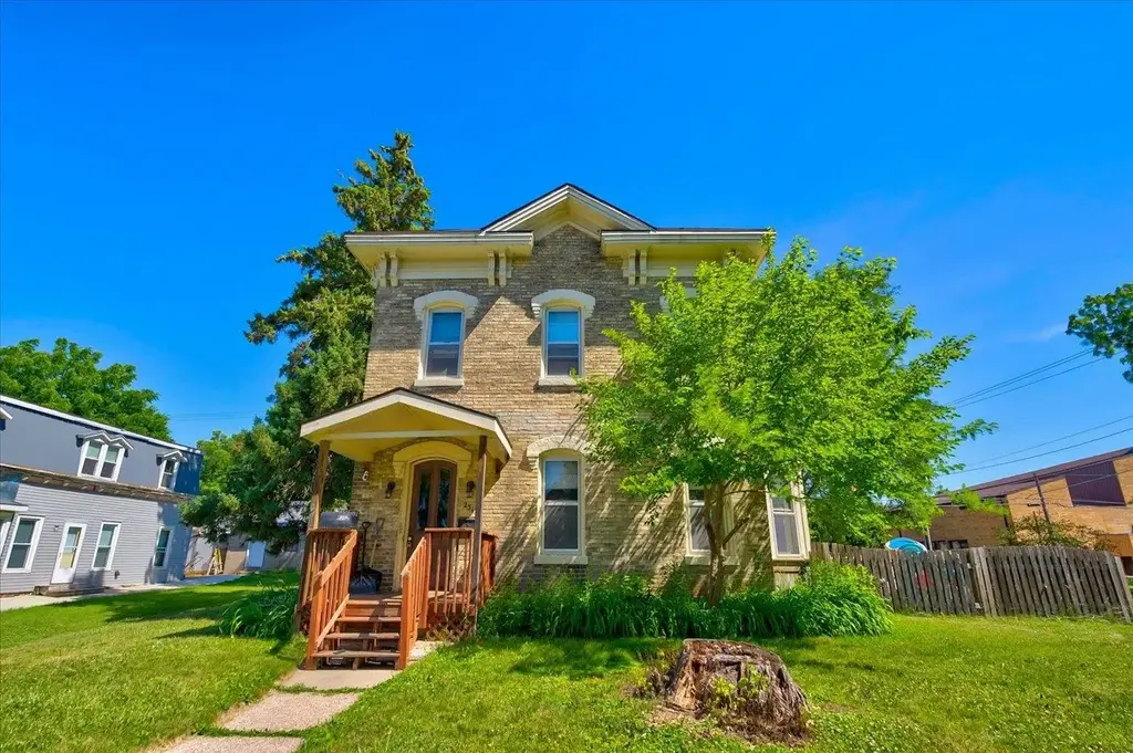 231 4th Street, Baraboo