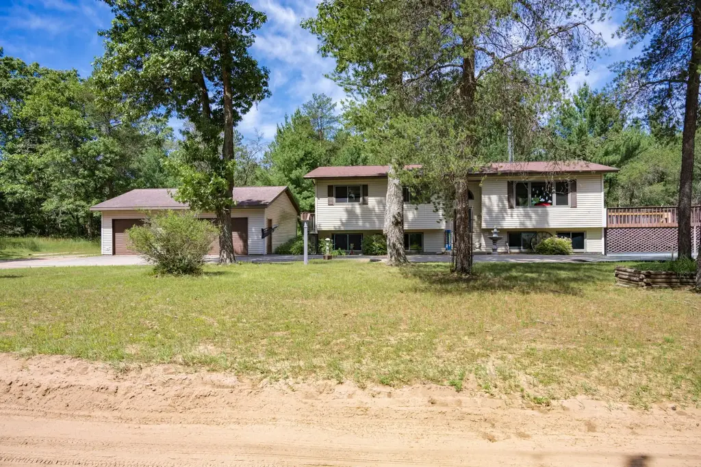 915 Deerborn Avenue, Adams