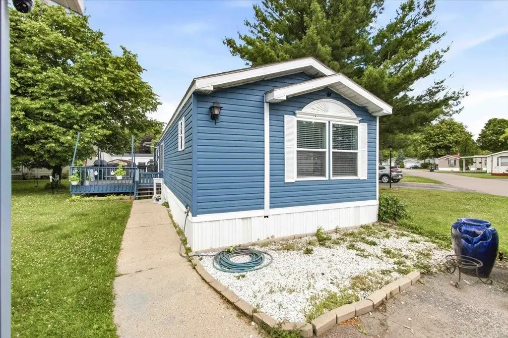 109 Deer Path, Lake Delton