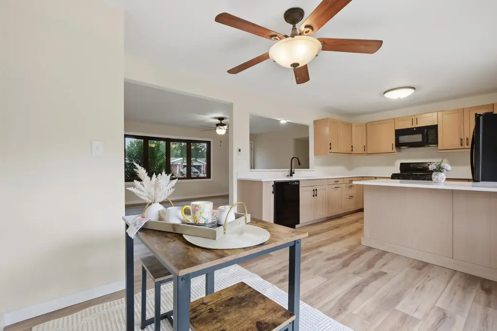 W10942 Bayview Drive, Lodi