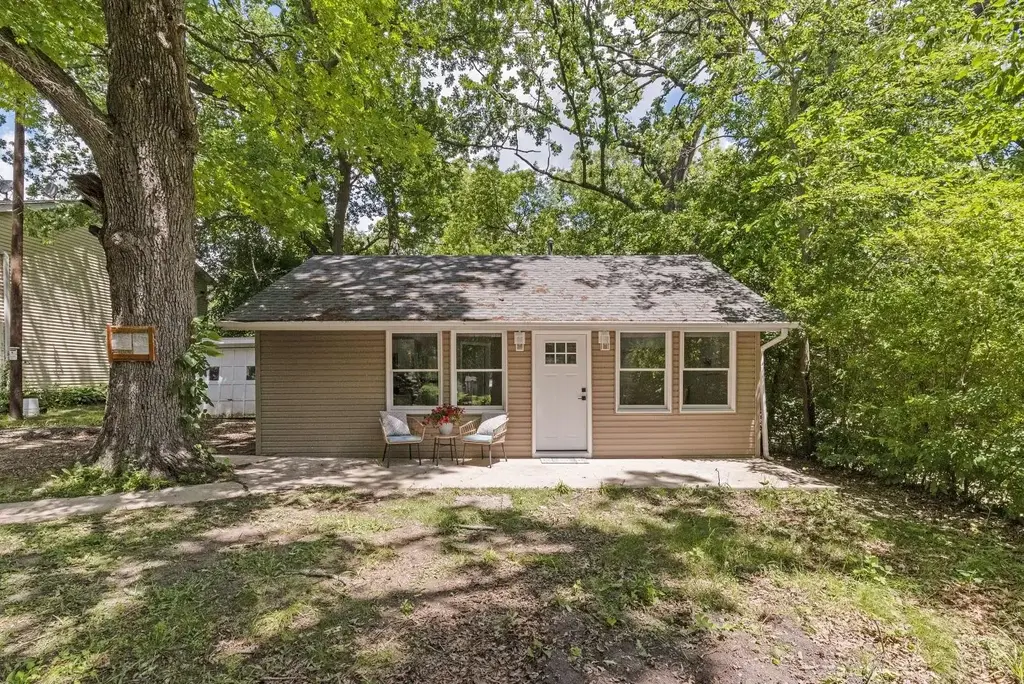 26920 97th Street, Other