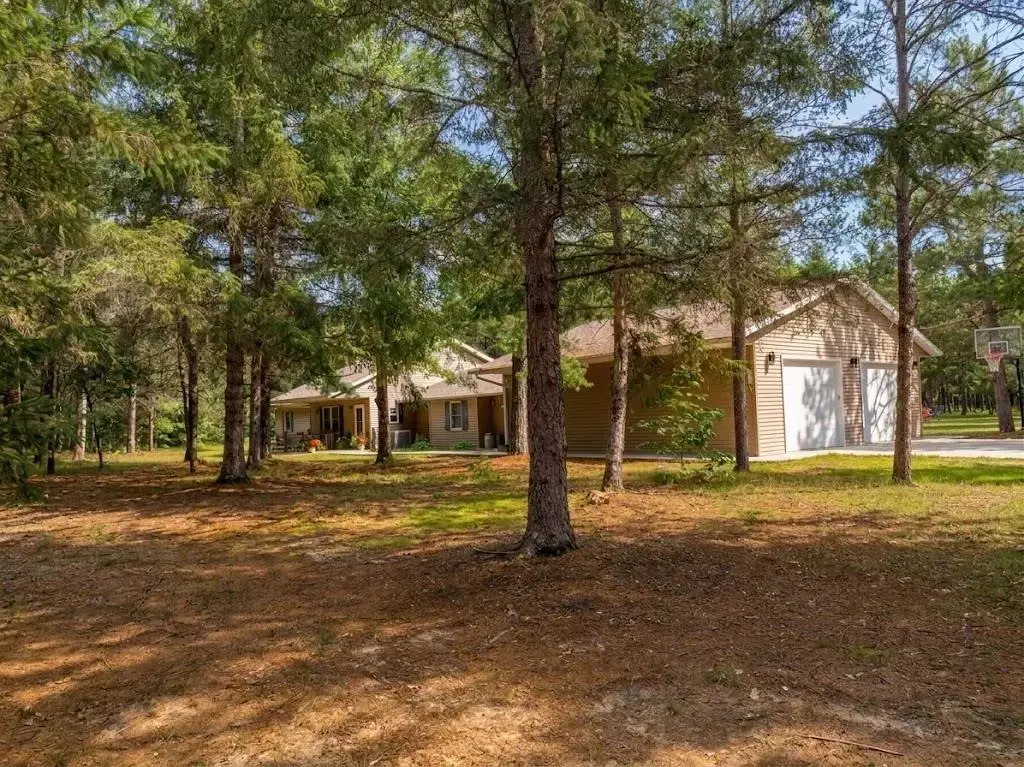 1054 W 13th Lane, Big Flats