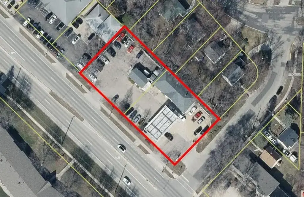 6504 University Avenue, Middleton