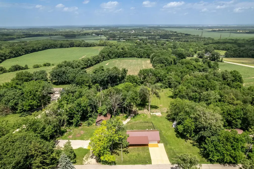 2137 W Creedy Road, Beloit
