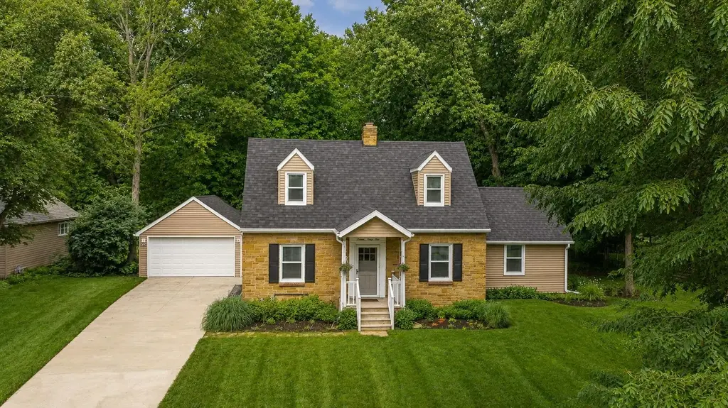 1661 Indian Road, Beloit