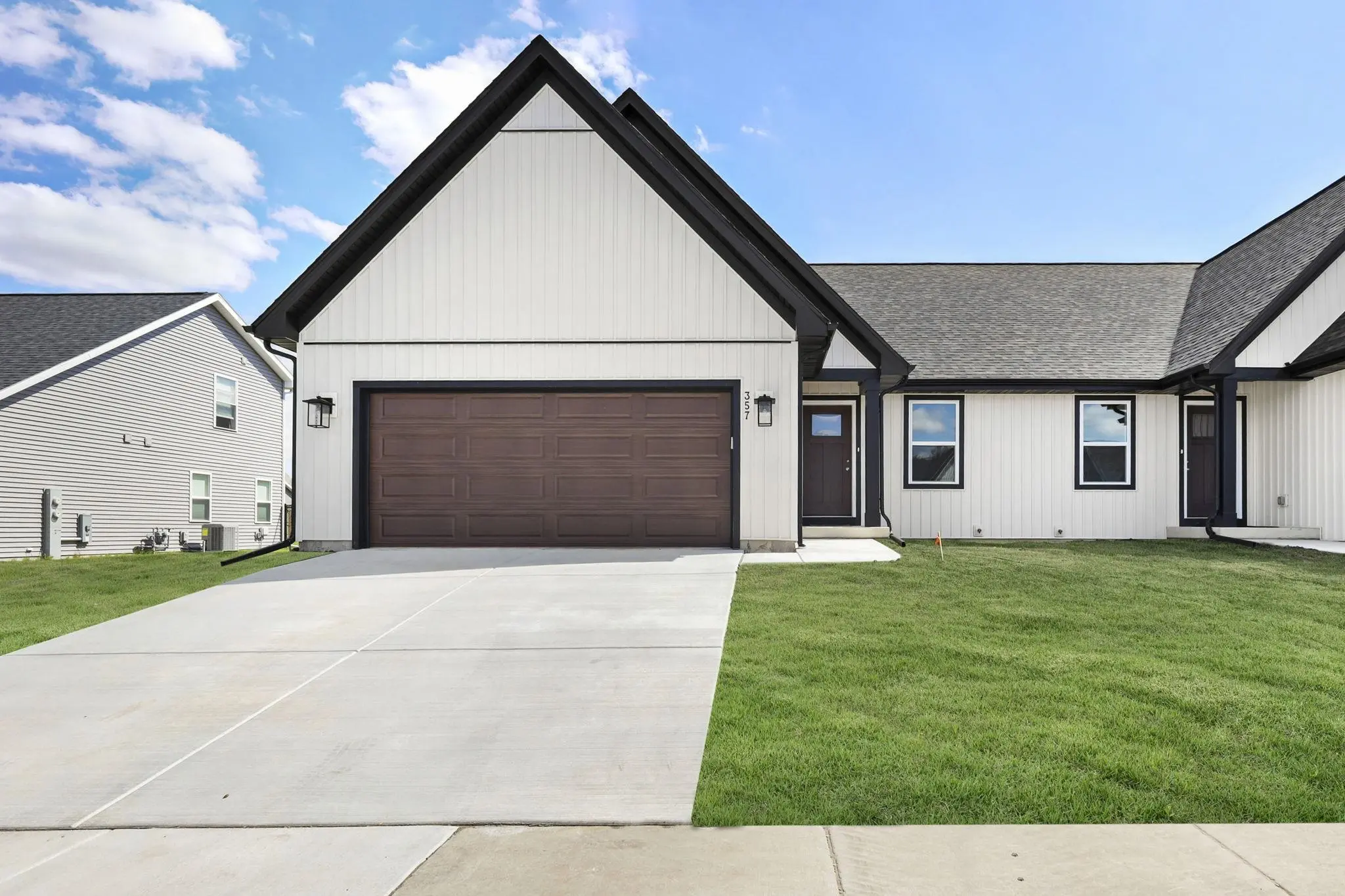 Photo of Listing #2027400