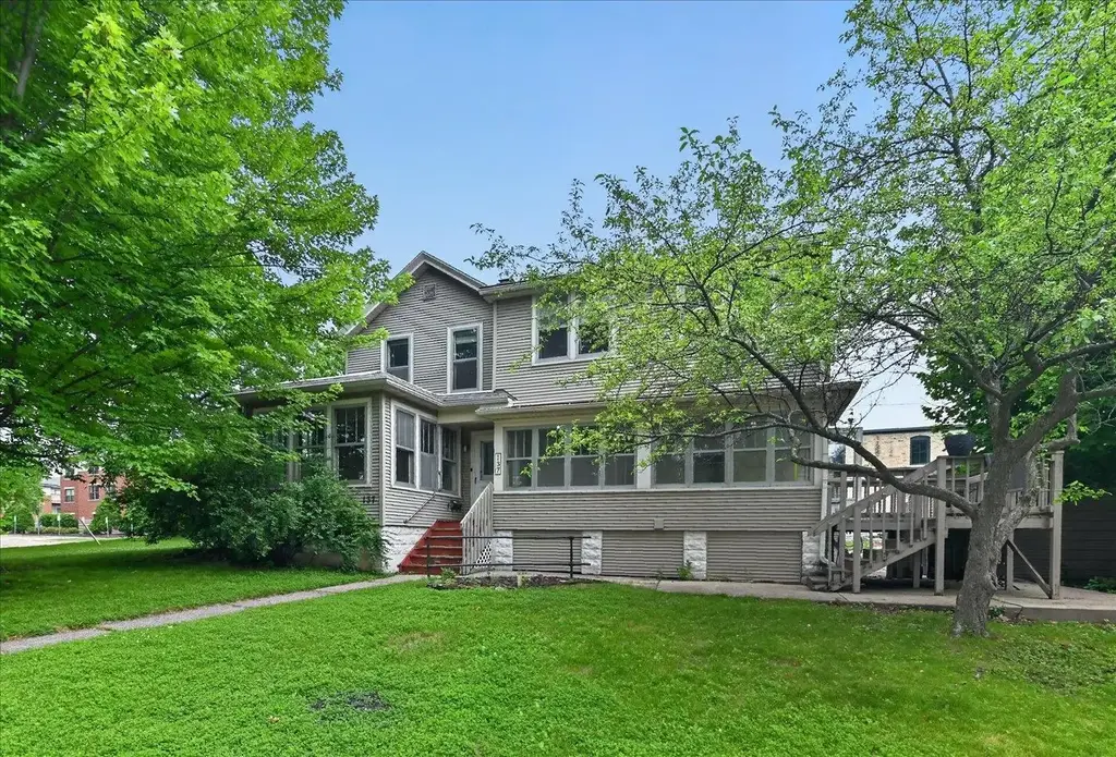137 Proudfit Street, Madison