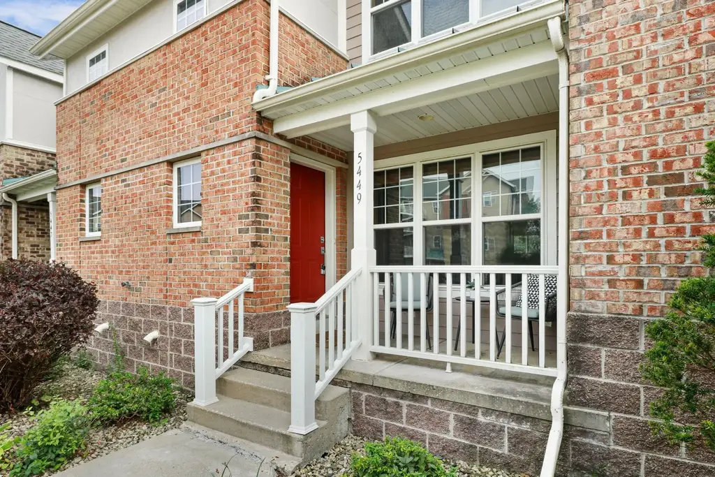 5449 Caddis Bend, Fitchburg
