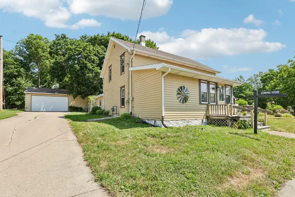 5310 Broadhead Street, McFarland