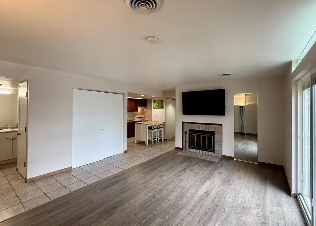 #1 - 515 D'onofrio Drive, Madison