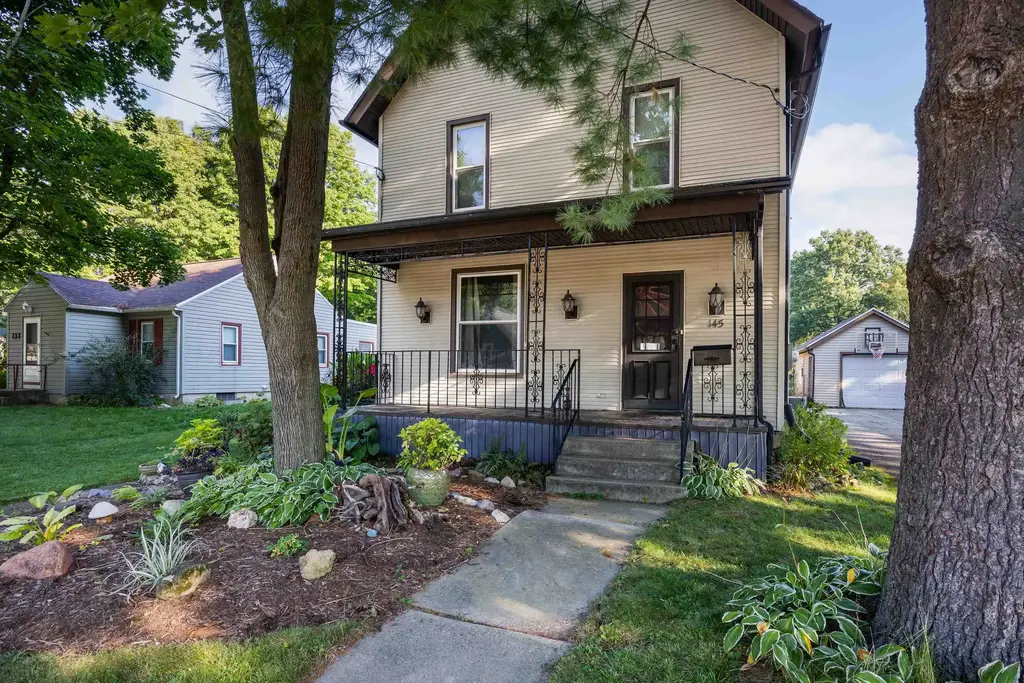 145 Dewey Street, Oregon