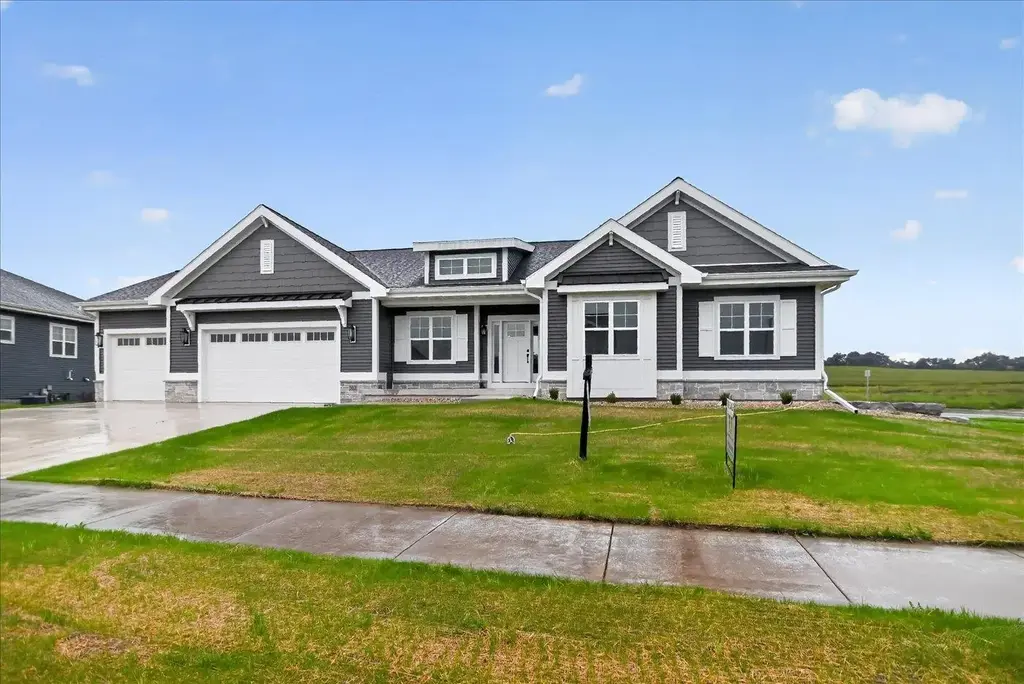 502 Morning Cove Circle, Verona
