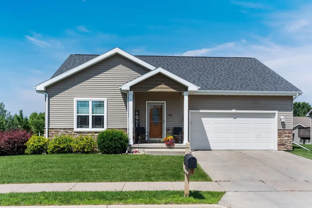 234 East Hill Parkway, Madison